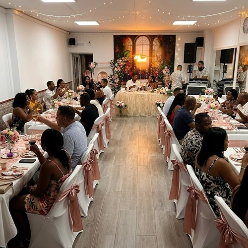 Aforo para 60 Personas